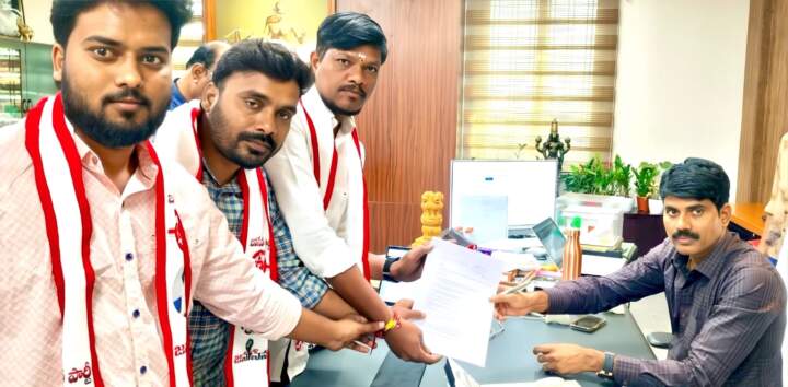 21వ వార్డు కౌన్సిలర్ ఎన్నిక చట్టవిరుద్ధం: కలెక్టర్కు ఫిర్యాదు.?