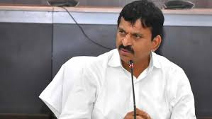 తెలంగాణలో ఆగని ఫోన్ ట్యాపింగ్: బీఆర్ఎస్ నేతల వద్దే ఆ పరికరాలు ఉన్నాయి.. నా ఫోన్ కూడా ట్యాప్ చేస్తున్నారు – మంత్రి పొంగులేటి సంచలనం!