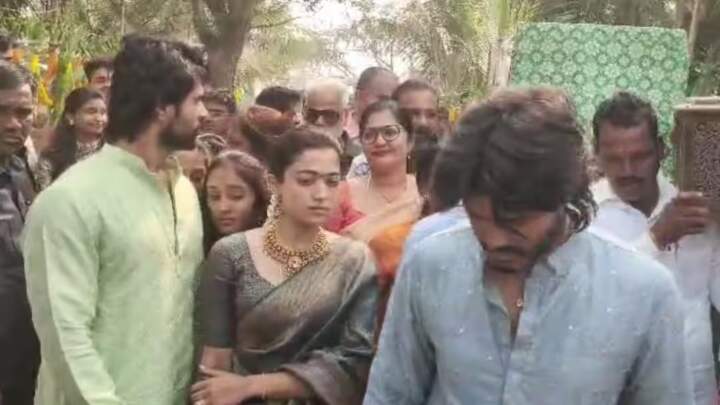 రష్మికతో సొంతూరికి విజయ్ దేవరకొండ..!