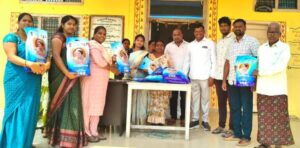 ఖానాపూర్ లో ఇందిరమ్మ చీరల పంపిణీ….