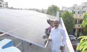 ప్రజాప్రతినిధులు సోలార్ శక్తితో ఆదర్శంగా నిలవాలి: కేంద్ర మంత్రి బండి సంజయ్ పిలుపు