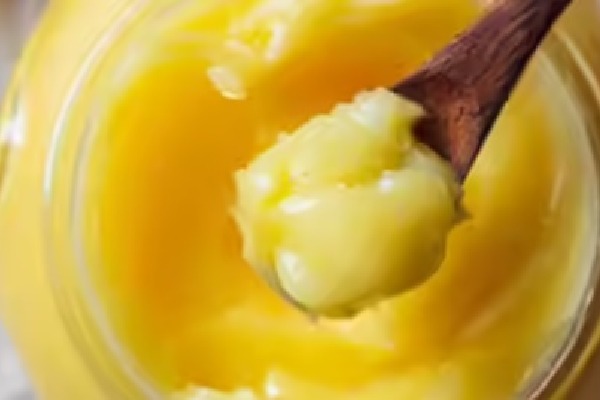 హైదరాబాద్ లో భారీగా కల్తీ నెయ్యి స్వాధీనం..!