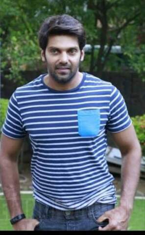 కాశీ సాధువులపై ఆర్య సంచలనం..!