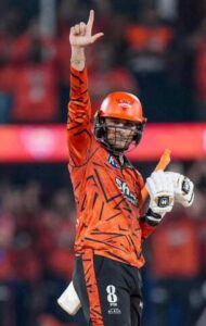 అభిషేక్ ‘సునామీ’…..