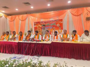 కాకతీయ గడ్డపై కాషాయ జెండా ఎగరడం ఖాయం!
