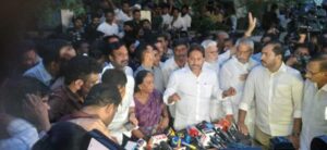 సీపీ, ఏసీపీ, డీజీపీల పాత్రపైనా దర్యాప్తు జరపాలి!