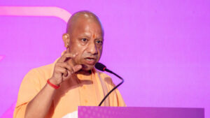 “ముందు మీ చరిత్ర చూసుకోండి” – అఖిలేశ్ యాదవ్‌పై యోగి ఆదిత్యనాథ్ తీవ్ర వ్యాఖ్యలు.