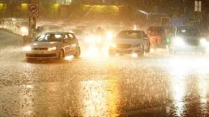 హైదరాబాద్ ను ముంచెత్తిన వర్షం…