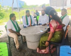చెరువుల అనుసంధానం కోసం ఎమ్మెల్యేకు వినతి..  ప్రణాళిక పనులను ఎమ్మెల్యేకు వివరించిన కాంగ్రెస్ నాయకులు గుడిపూడి తిరుమలరావు..