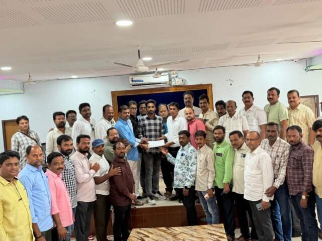 గ్రేటర్ వరంగల్ ప్రెస్ క్లబ్ సభ్యుడి కుటుంబానికి ఆర్థిక భరోసా :అధ్యక్షుడు వేముల నాగరాజు..!