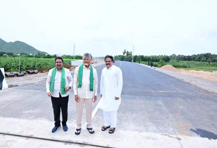 రాజధానికి రాజమార్గం సీడ్ యాక్సెస్..! స్టీల్ బ్రిడ్జి, సీడ్ యాక్సెస్ రోడ్డును ప్రారంభించిన సీఎం చంద్రబాబు..