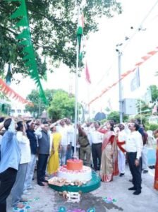 అధికారులు బాధ్యతా యుతంగా పనిచేయాలి…
