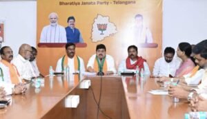 మోదీ 25 ఏళ్ల ప్రజా పాలనపై బీజేపీ నేతల అభినందనలు..! రాష్ట్ర అభివృద్ధికి కేంద్రం నిరంతరం సహకారం..