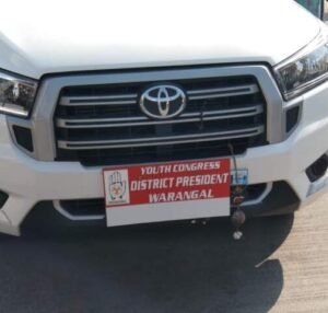 నేతల వాహనాలకు ట్రాఫిక్ రూల్స్ వర్తించవా?