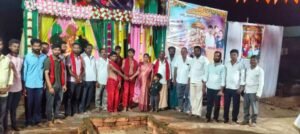 అమ్మవారి అన్నదానానికి బీఆర్ఎస్ గ్రామ శాఖ రూ.5,116 విరాళం
