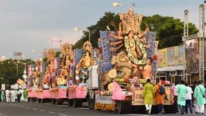 కోల్‌కతా దుర్గాపూజా పండల్‌లో పెను విషాదం