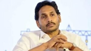 జగన్ లేఖతో కుటుంబంలో కొత్త వివాదం.