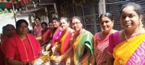 కారేపల్లిలో దుర్గామాత మండపం వద్ద మహా అన్నదానం..
